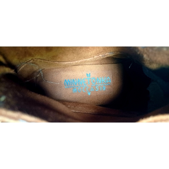 Minnetonka Women's Fringe Back Zip Sporty Rubber Sole Bootie - Picture 13 of 15